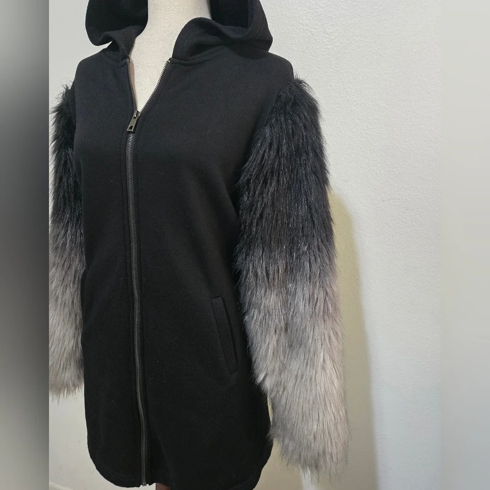 ZARA Black Zippered Hoodie Sweater Black Gray Ombre Faux Fur Sleeves Medium - Picture 7 of 15